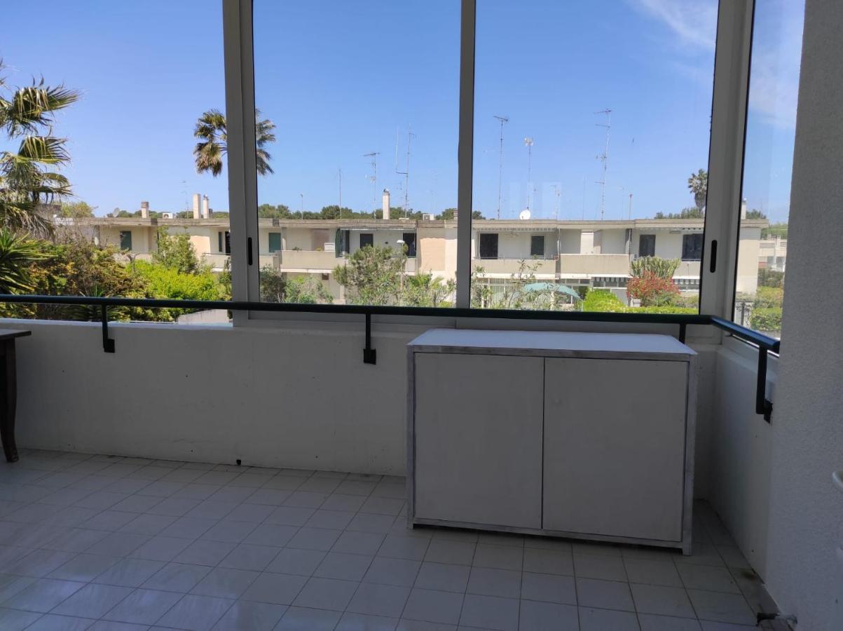 Grazioso Appartamento Vicino Al Mare San Cataldo  Ngoại thất bức ảnh