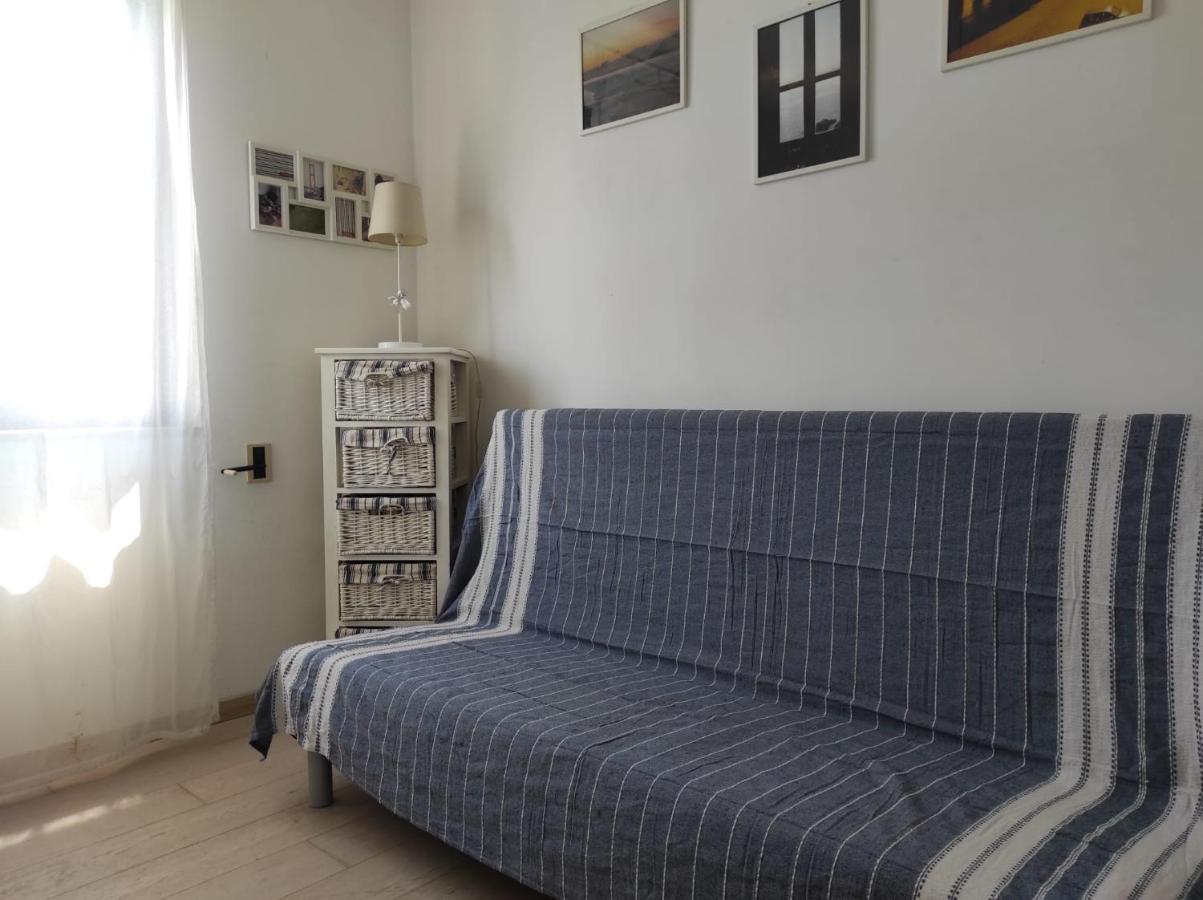 Grazioso Appartamento Vicino Al Mare San Cataldo  Ngoại thất bức ảnh