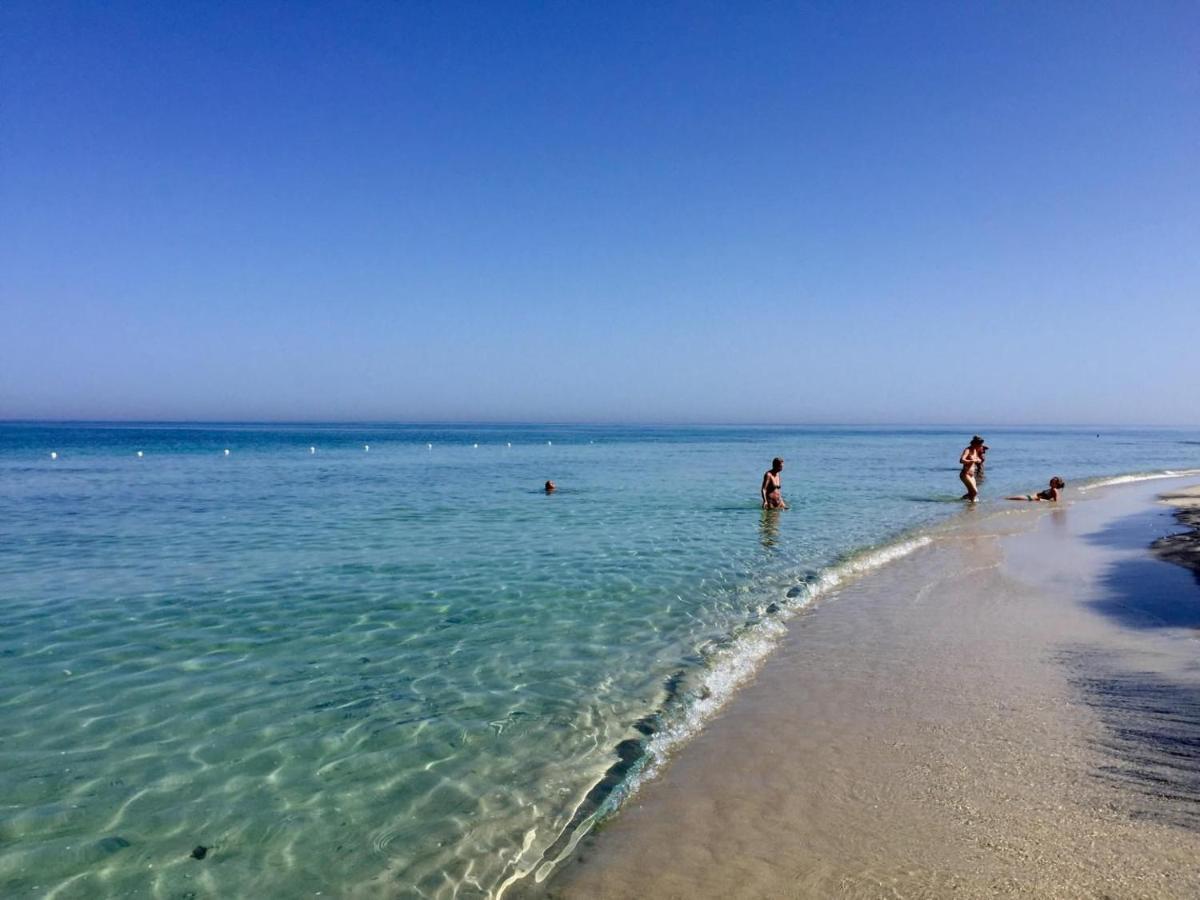 Grazioso Appartamento Vicino Al Mare San Cataldo  Ngoại thất bức ảnh
